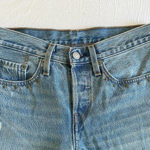 Lowrise Levi's 501 Light Wash Jeans with Star Studs